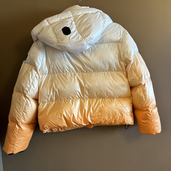 Mackage Sunset Hooded Zipper Closure Color Gradient Puffer Jacket Small - Picture 4 of 11
